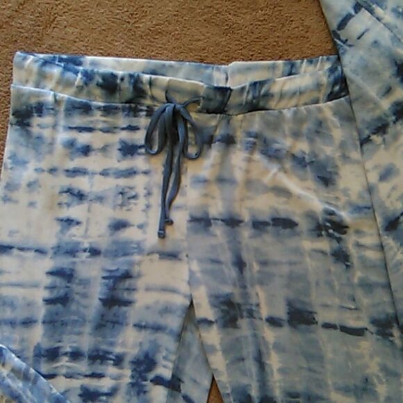 Lucky Brand Three Piece Jammies - Picture 4 of 9